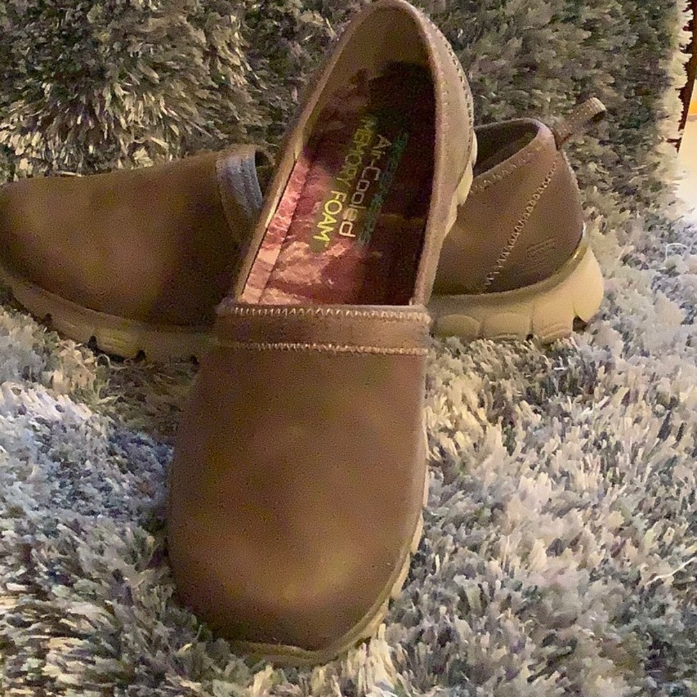 Skechers air cooled slip-on